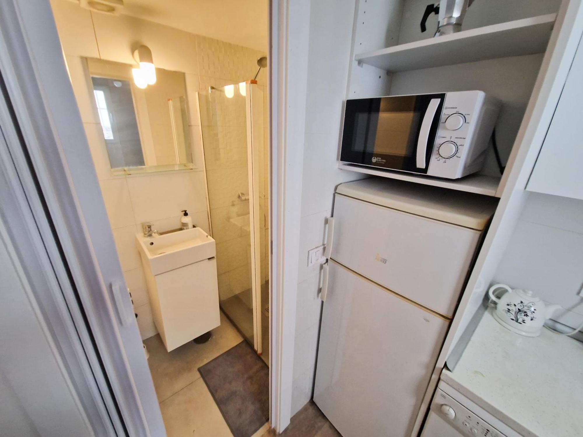 Estupenda Casa En Guindalera Apartamento *