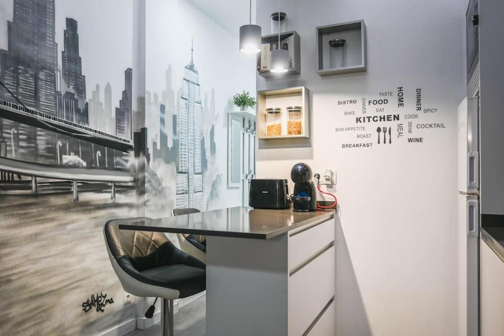 Apartment For Moderno Y Comodo En El Centro Temporal Emb50 Madrid