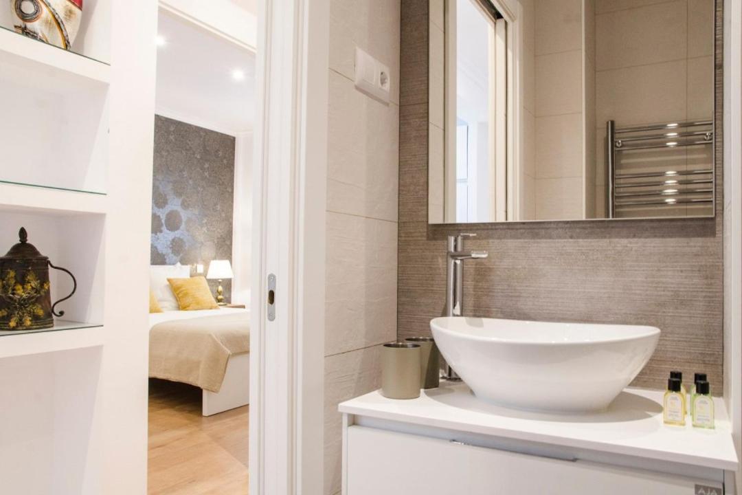 Apartment Modern And Cozy- 2 Bedrooms 2 Bathrooms- San Eugenio- Mintystay *