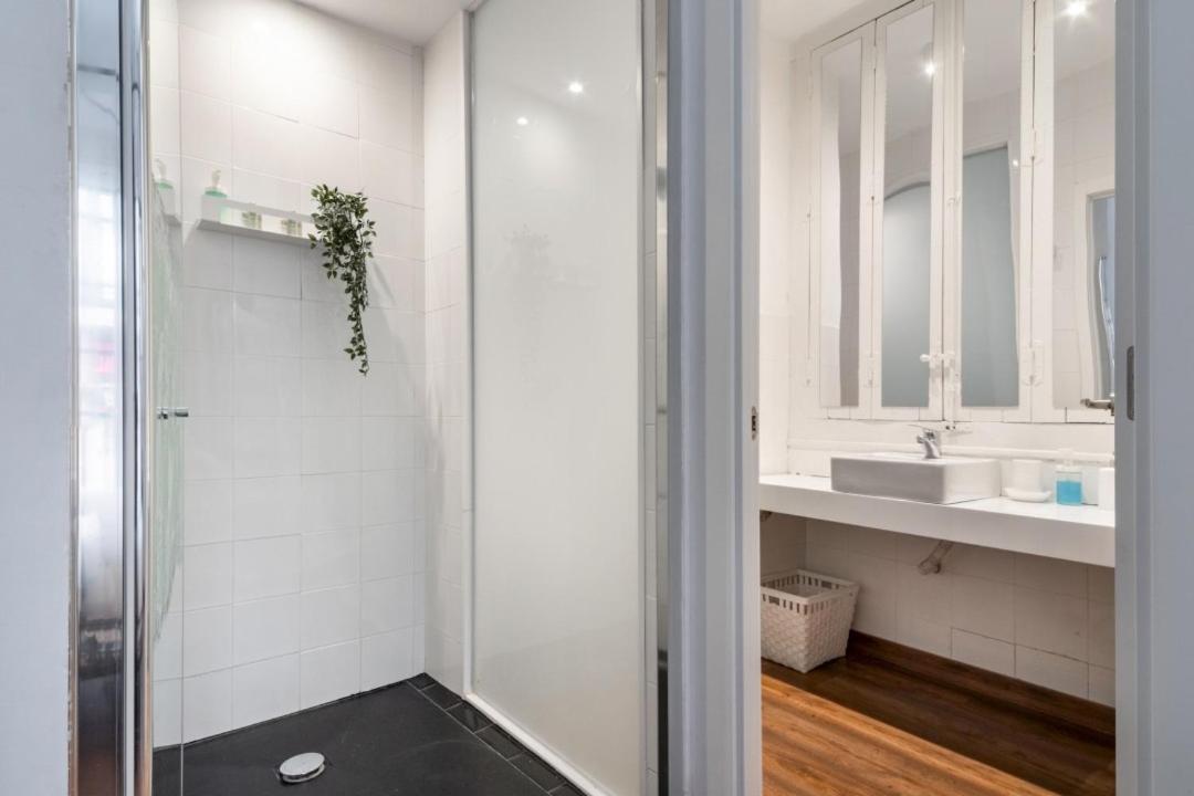 Apartment 2 Bedrooms 2 Bathrooms Furnished - Malasana - Bright Stylish - Mintystay