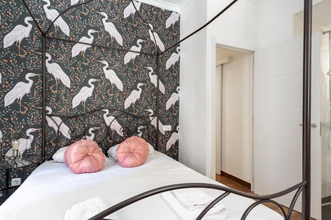 2 Bedrooms 2 Bathrooms Furnished - Malasana - Bright Stylish - Mintystay Madrid