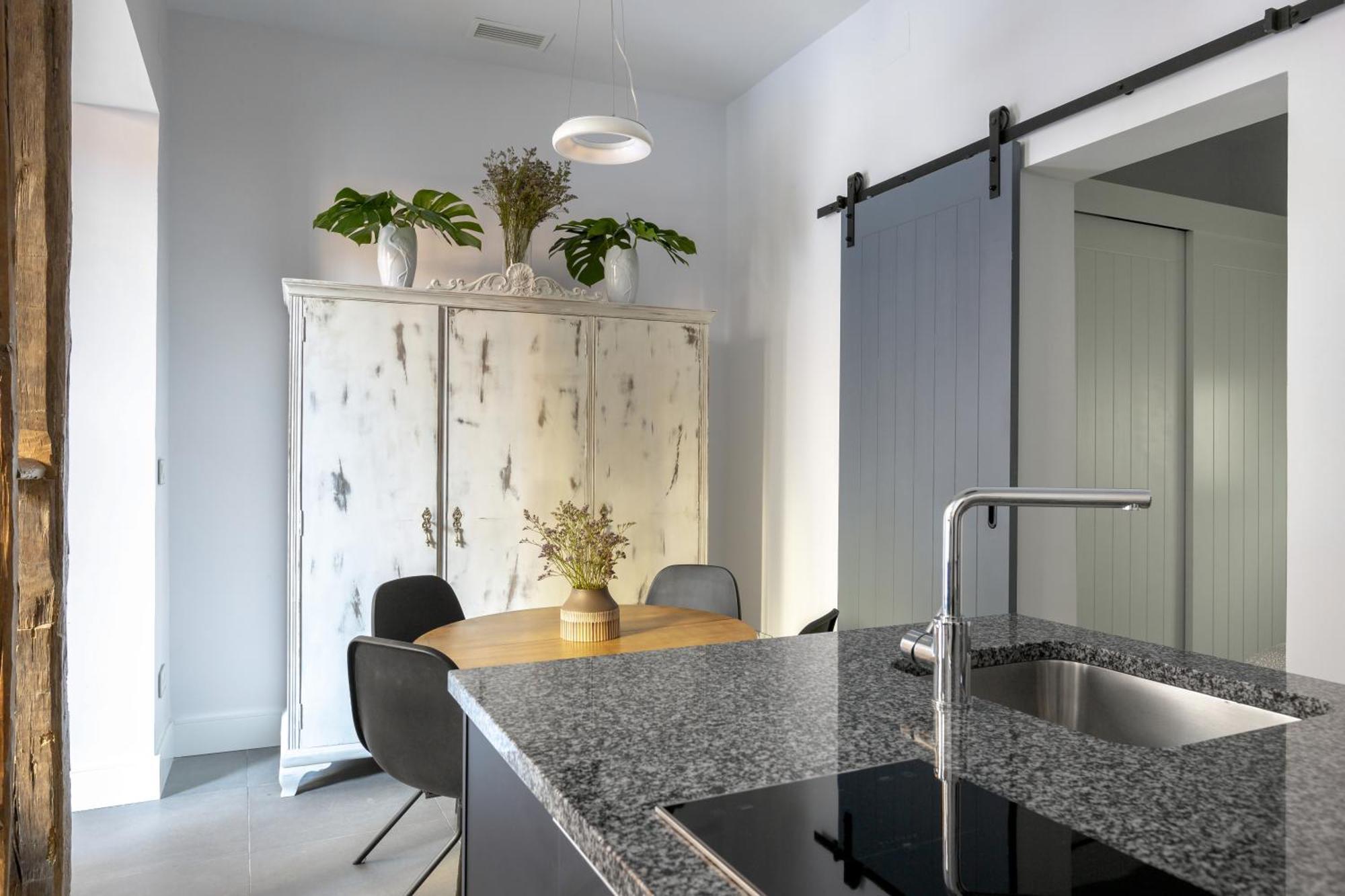 Centrico Y Tranquilo De 2 Hab Apartamento Madri