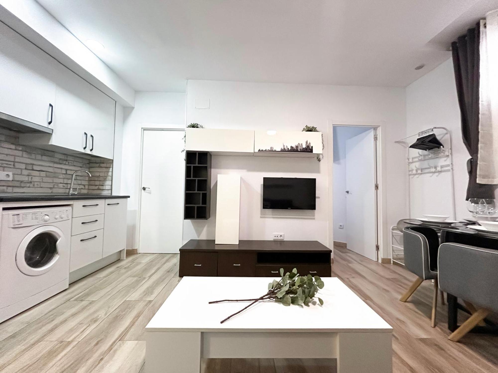 Charming Rio Manzanares Apartment