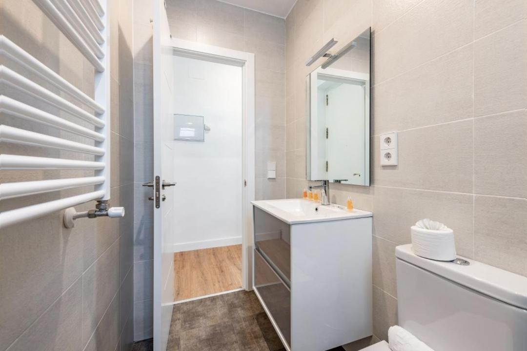 Bright Apartment- 1bd 1bth- Alonso Cano Madrid