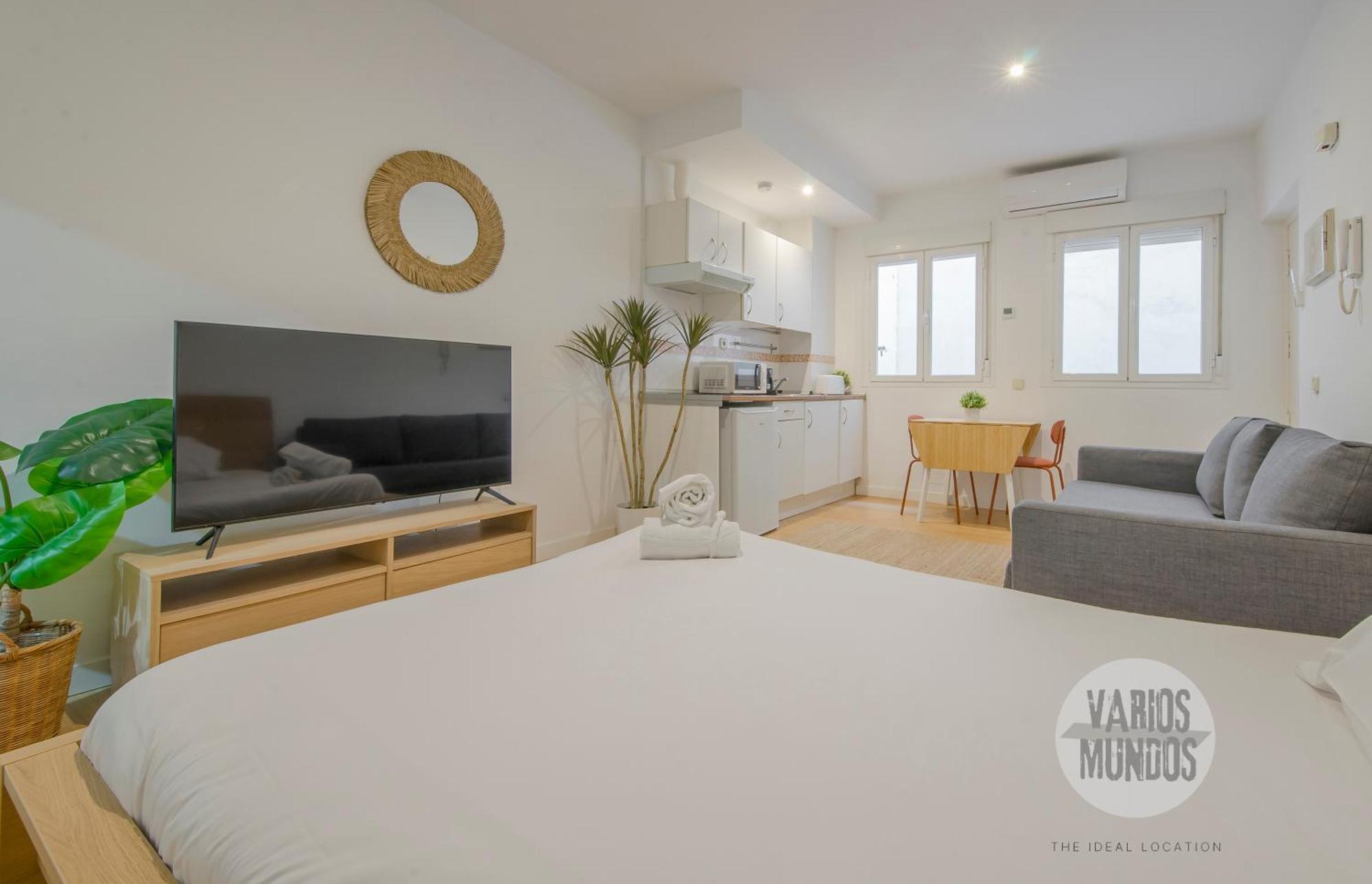 Escapada 3 En Sol, Conoce Concepcion Jeronima Apartment Madrid