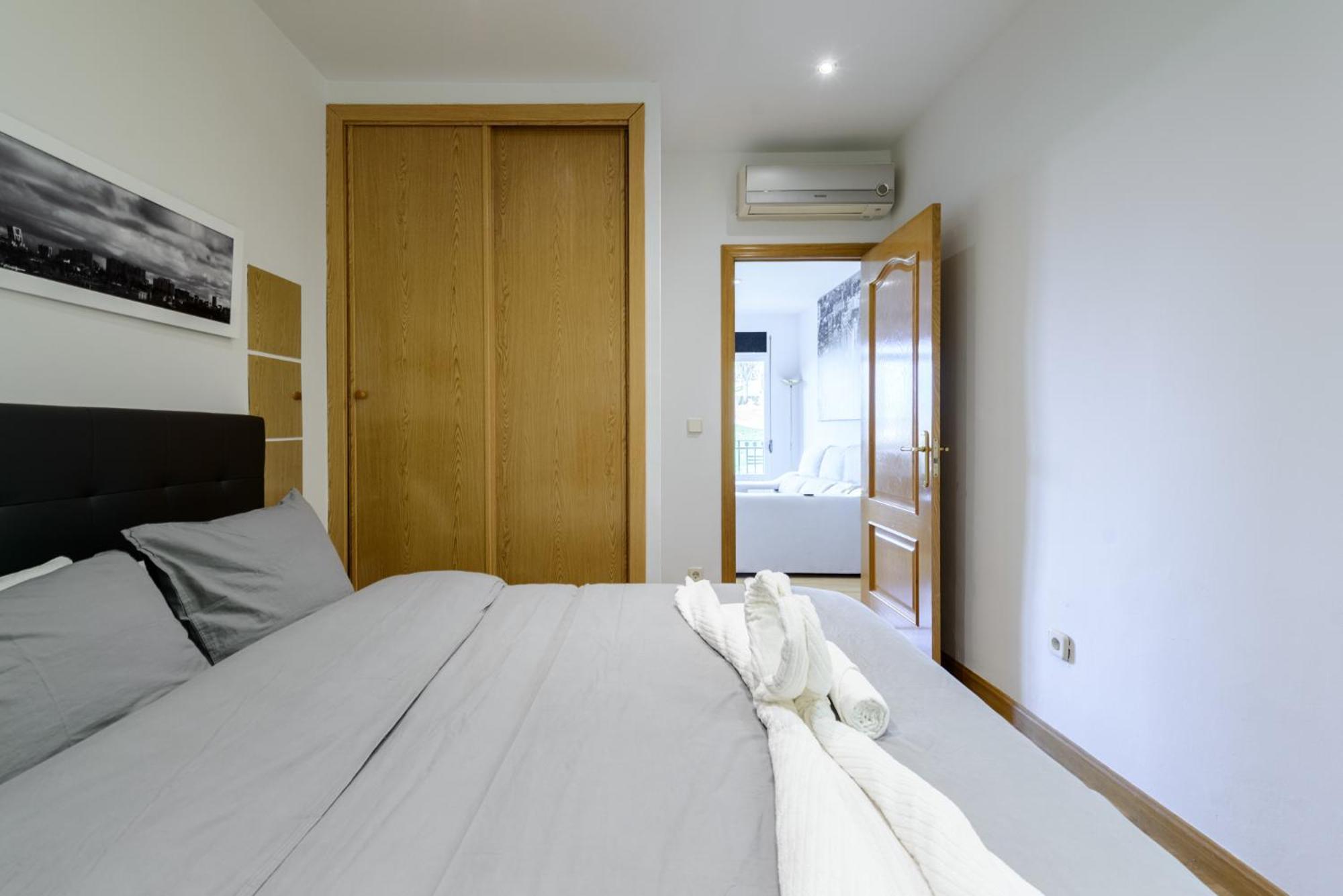 Amplio Piso En Centro Con Vistas Al Templo De Debod Apartamento