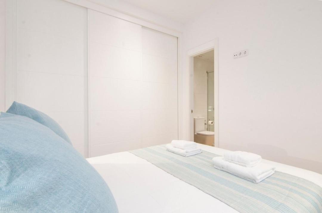 Pelayo, 8 Apartment