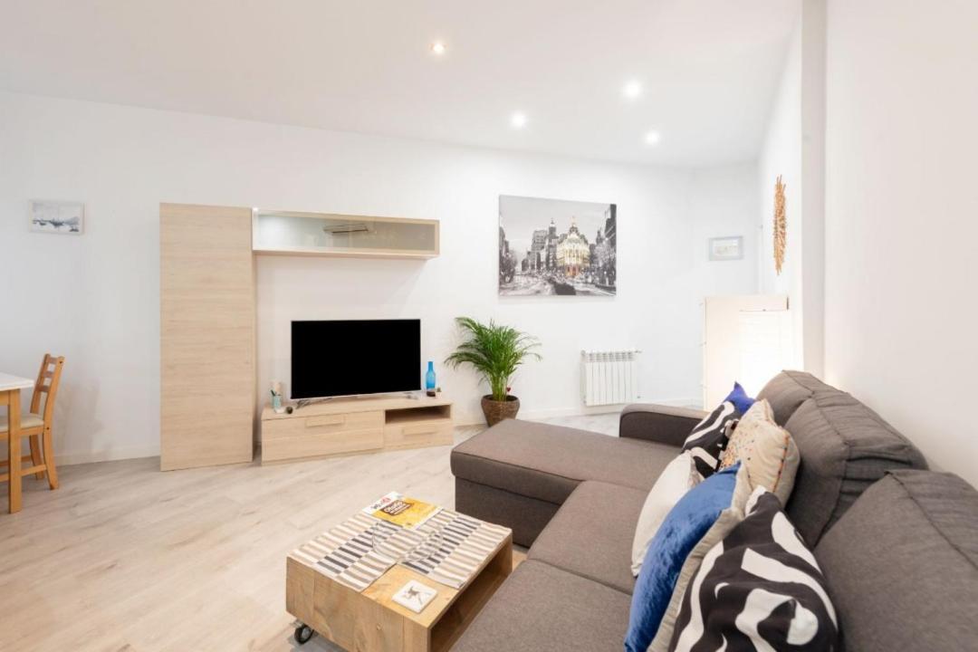 2bd 1bth Furnished - Nuevos Ministerios Apartment *