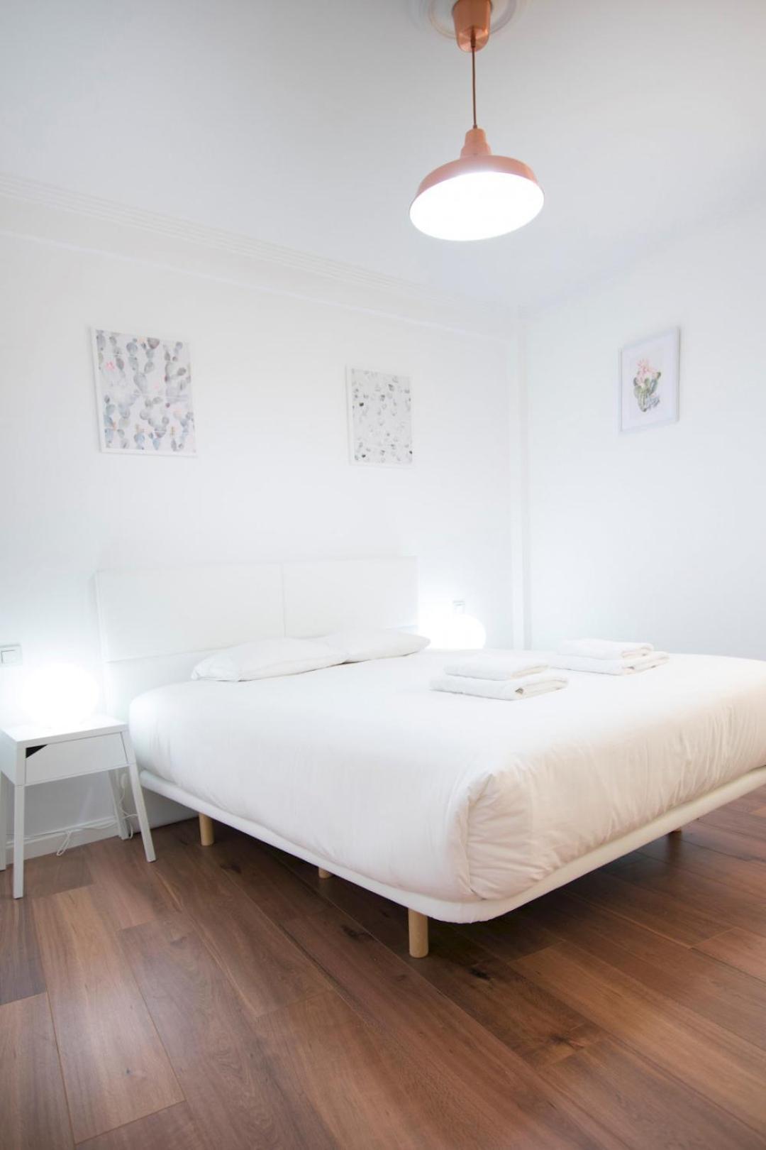 Calle De Coslada, 16 Apartment *