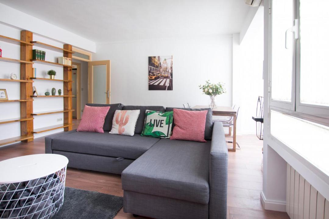 Calle De Coslada, 16 Apartment