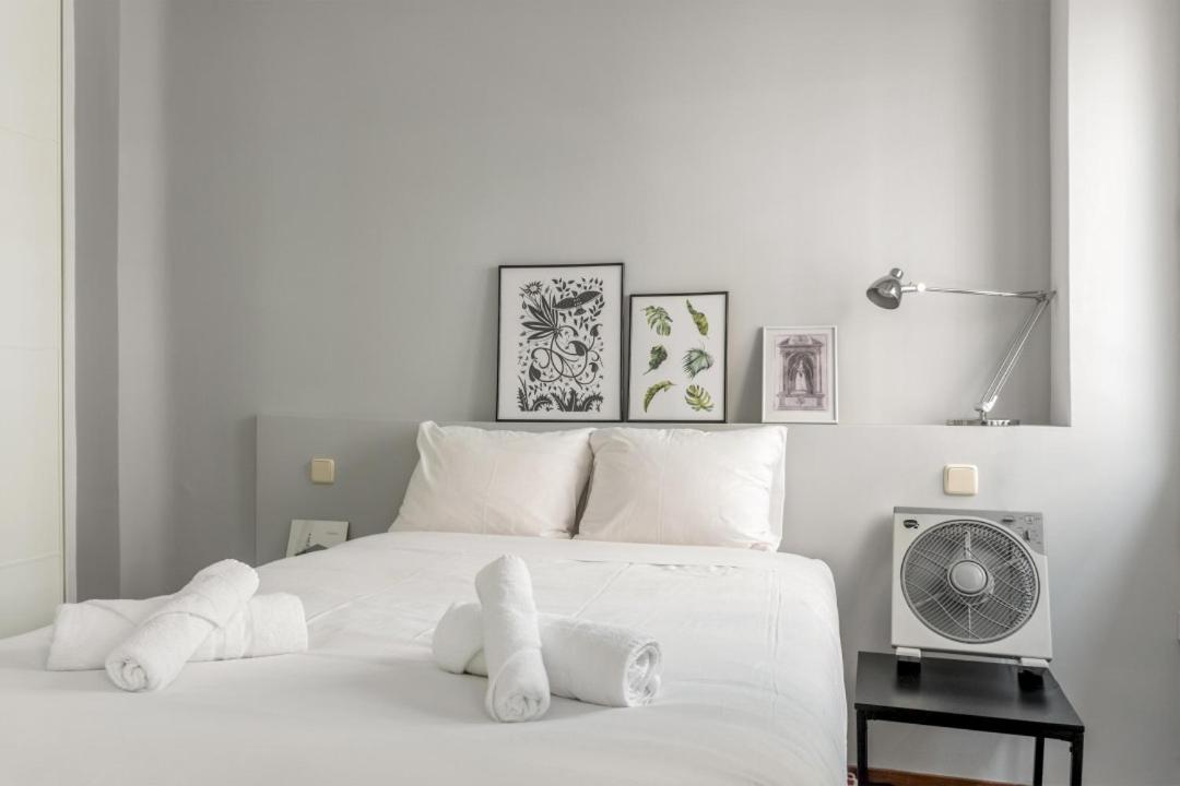 2 Bedrooms 1 Bathroom Furnished - Anton Martin - Vintage - Mintystay Apartment