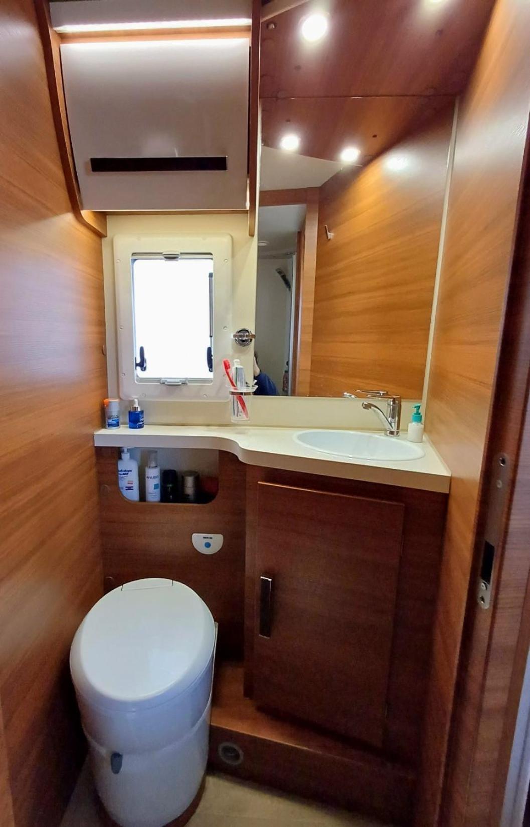 Autocaravana De Lujo Elnagh Campsite