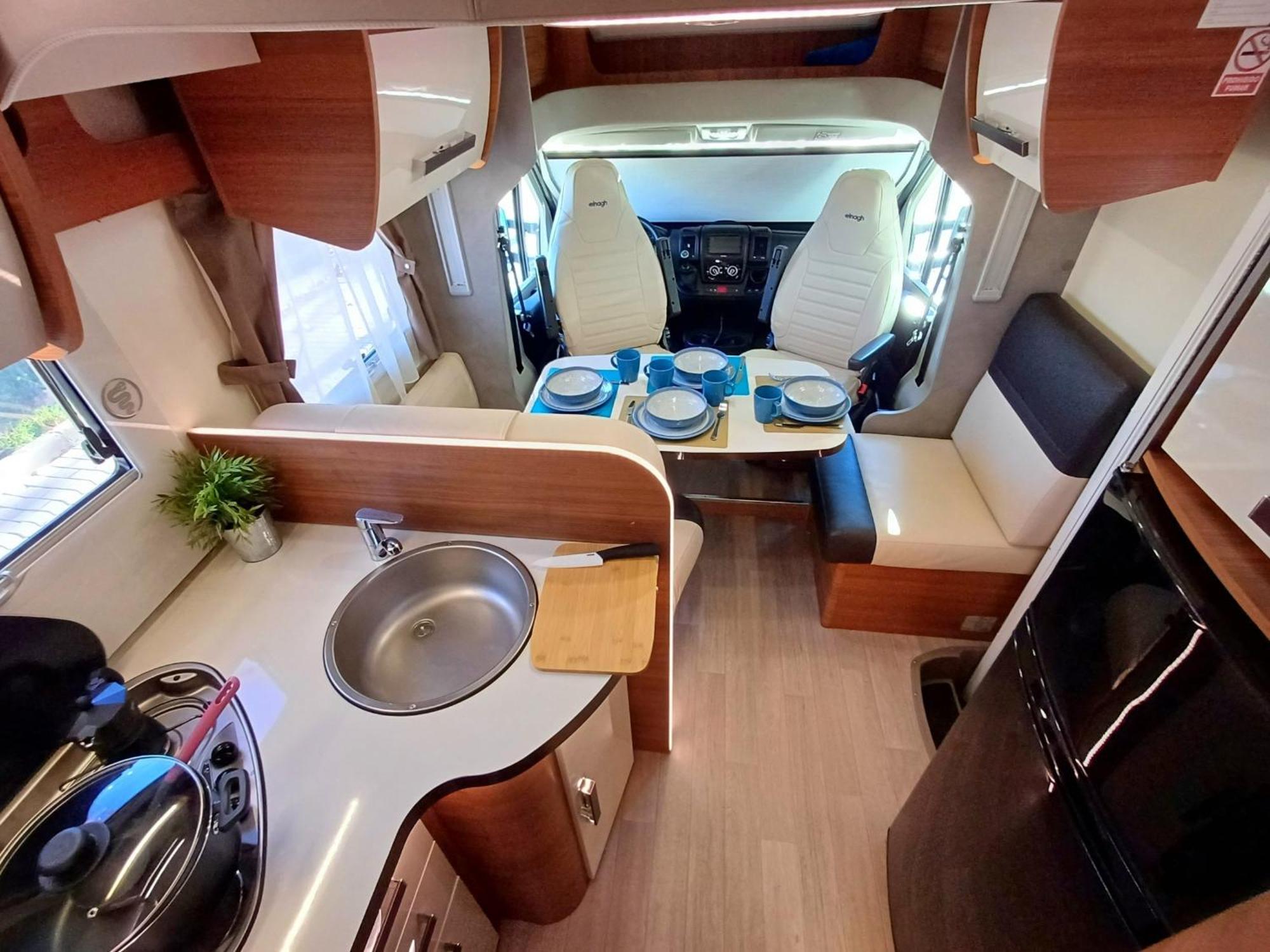 Autocaravana De Lujo Elnagh