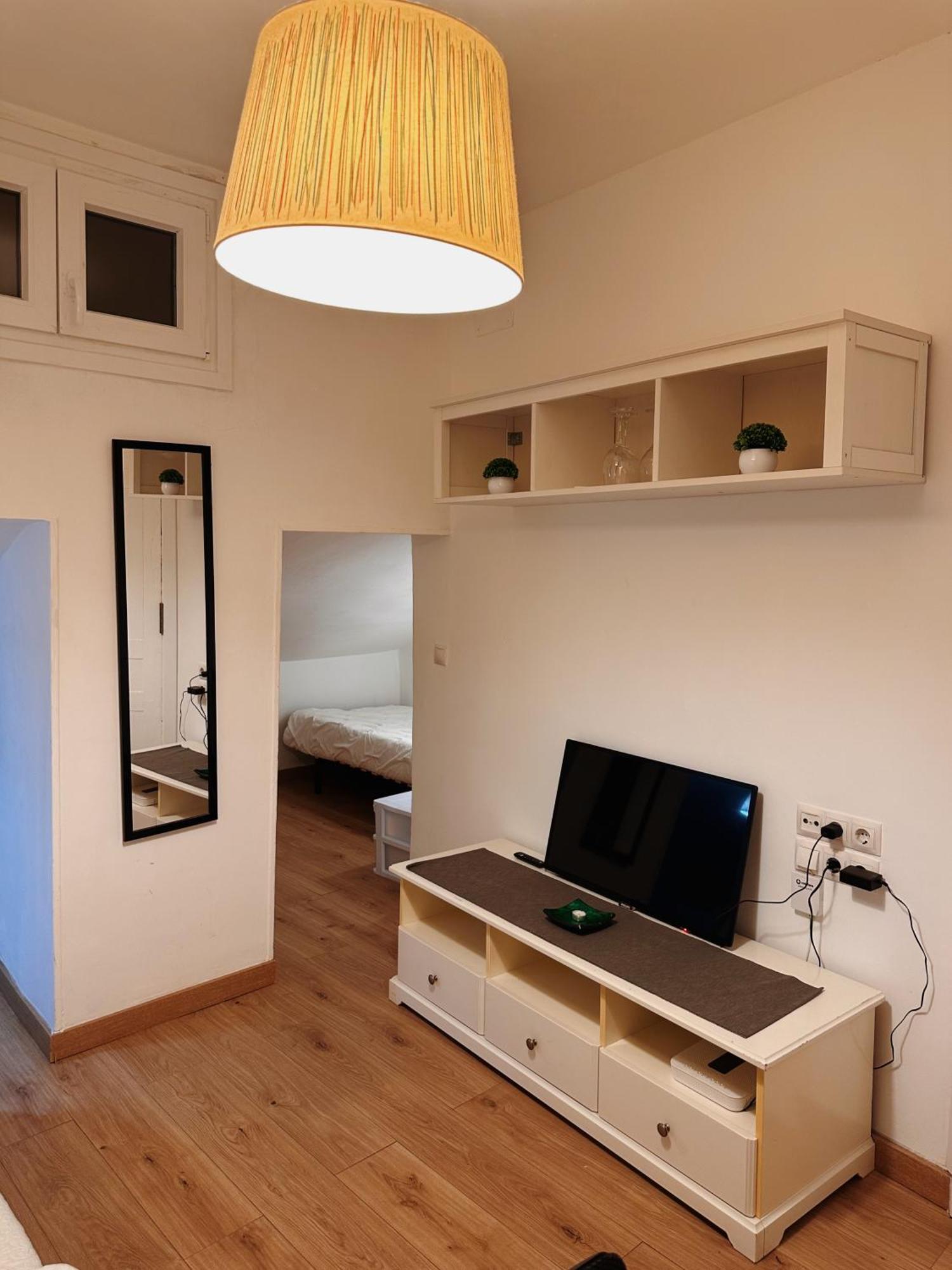 Apartment Buhardilla En Lavapies Cerca De Atocha *