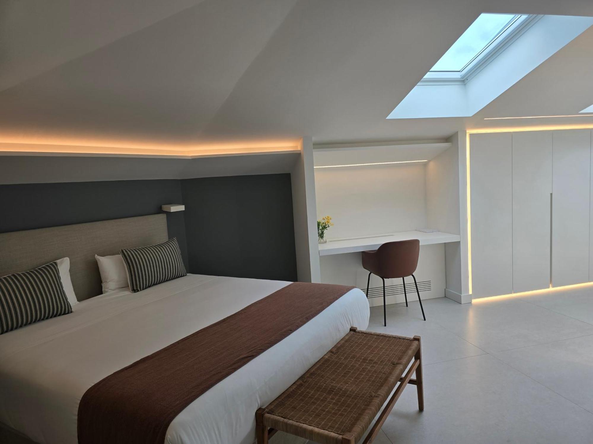 Luxury 3bdr Central Location Apartment