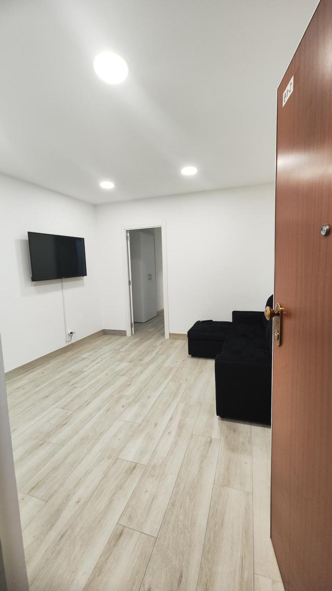 Hostel Only For Women Madrid-sol