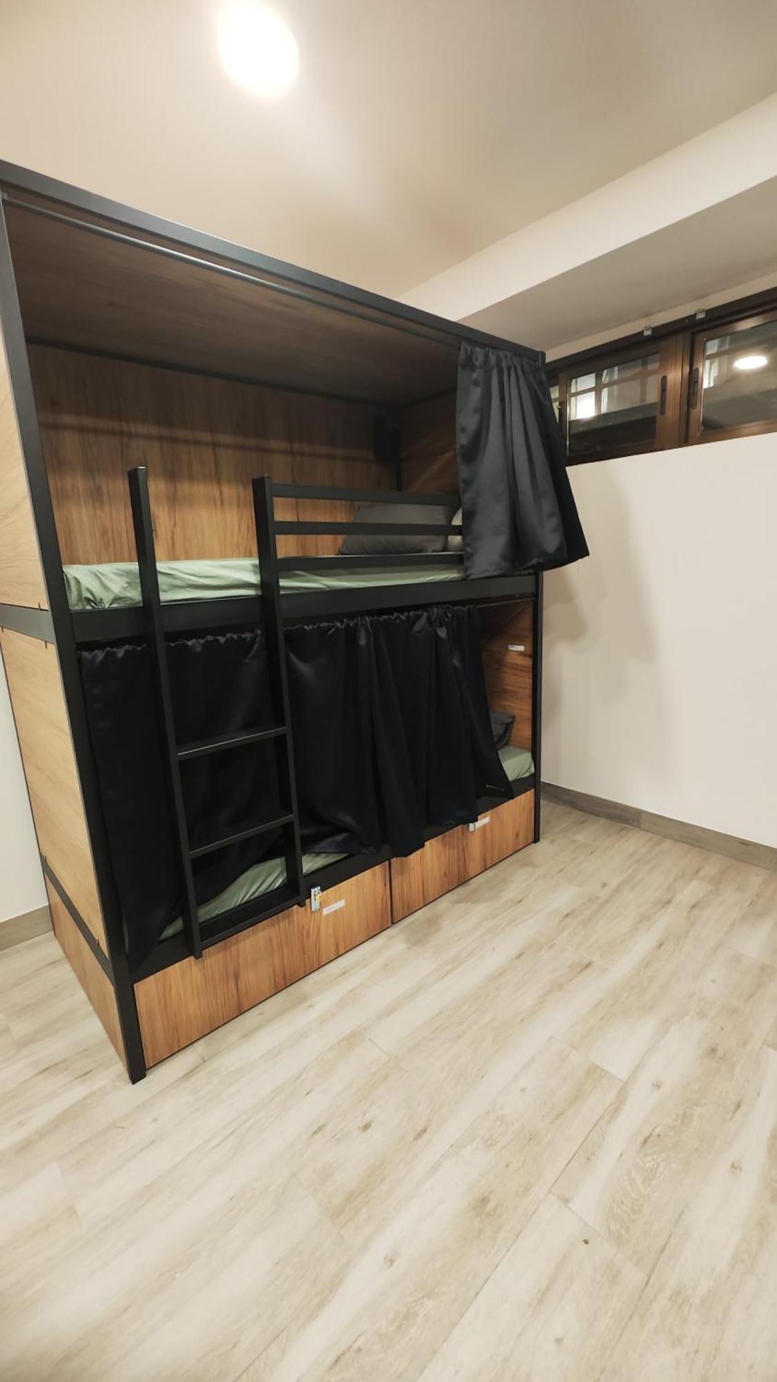 Hostel Only For Women Madrid-sol *
