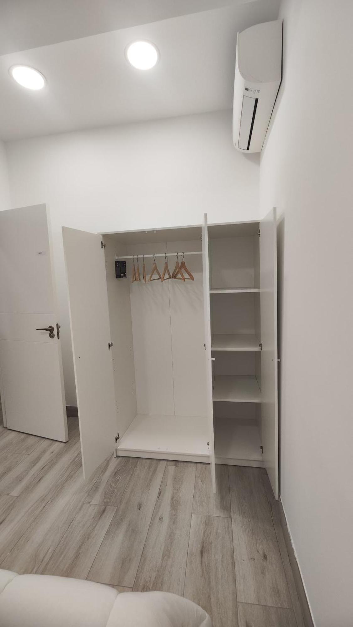 Hostel Only For Women Madrid-sol
