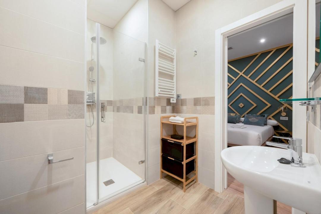3 Bedrooms 3 Bathrooms Furnished - Justicia - Refurbished - Mintystay Apartment