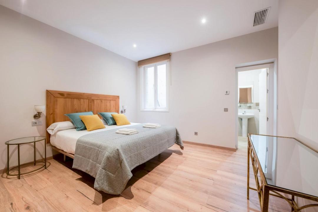 Apartment 3 Bedrooms 3 Bathrooms Furnished - Justicia - Refurbished - Mintystay