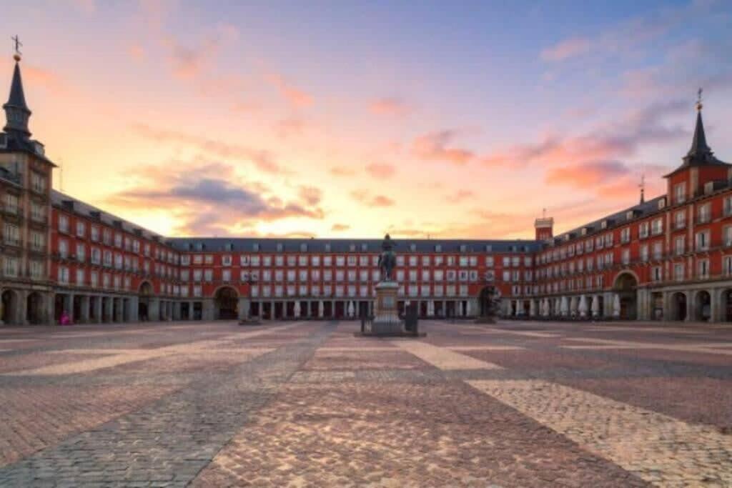 Plaza Mayor Cozy Private With Ac Madrid
