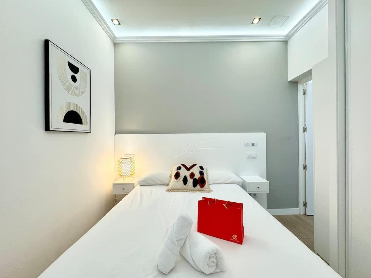 Plaza Mayor Cozy Private With Ac *