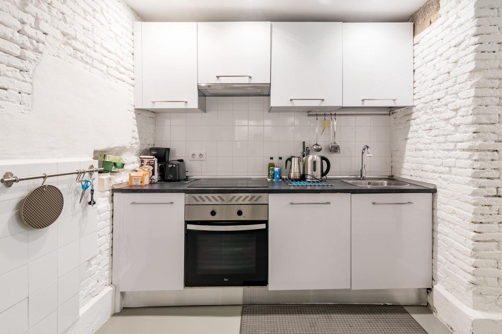 White Urban Vibes