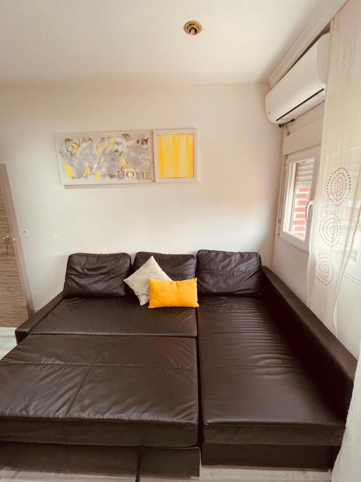 Piso En Calle Moncada Apartment Madrid