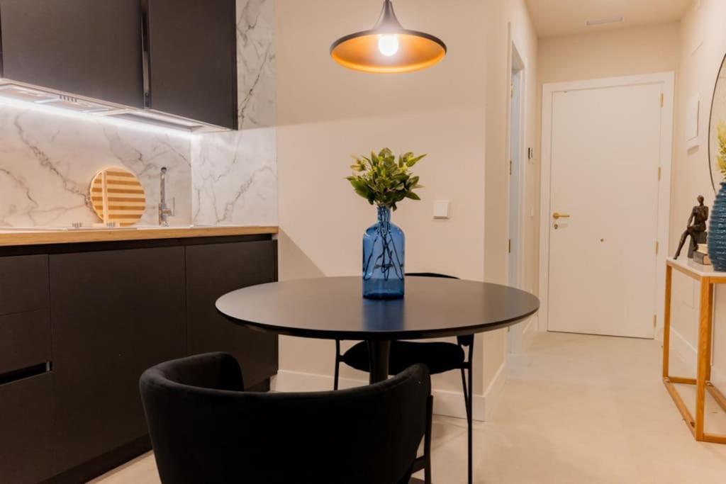 Apartment For Estudio Oriente Diseno Y Confort En Delicias Temporal Del2916 Madrid