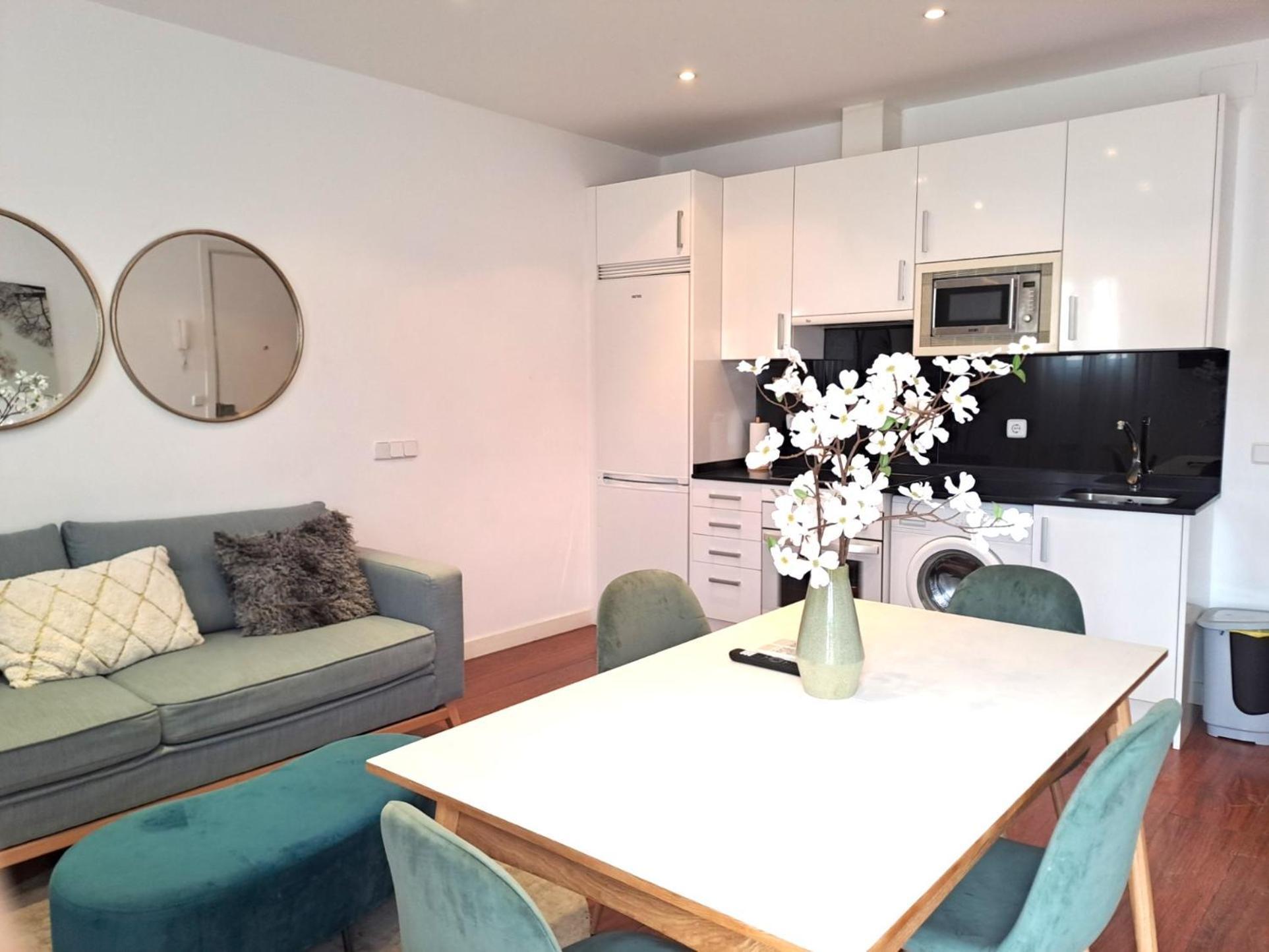 Apartment Escorial 16 4ºa *