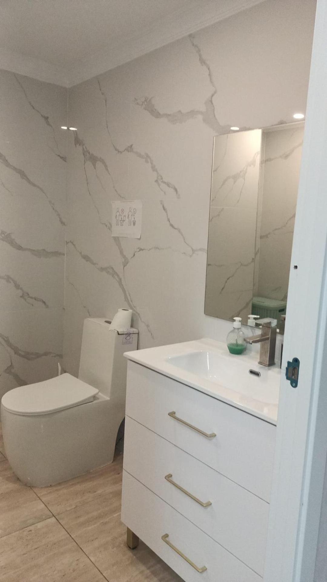 Min Capsules Kapselhotel *
