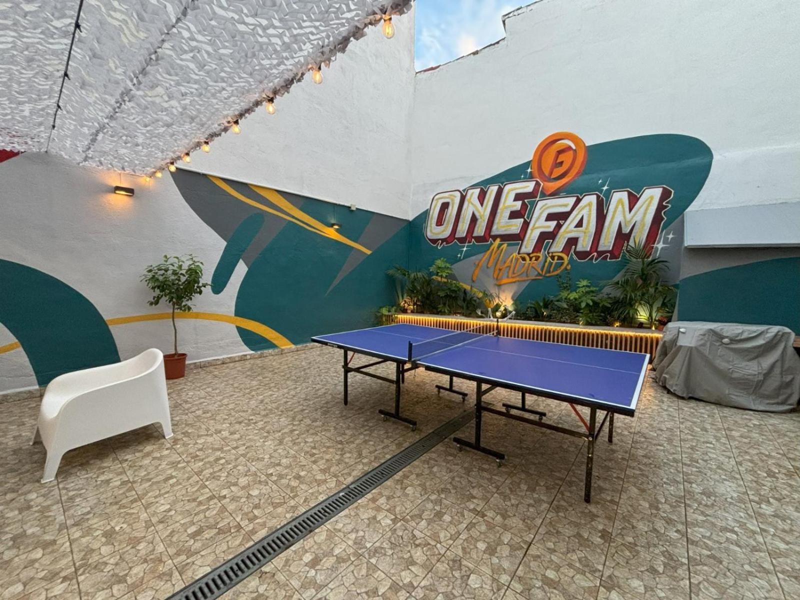 Onefam Hostel *