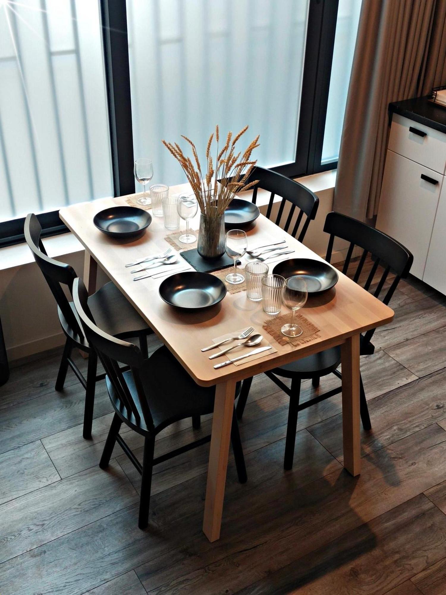 - Q2home Apartment *
