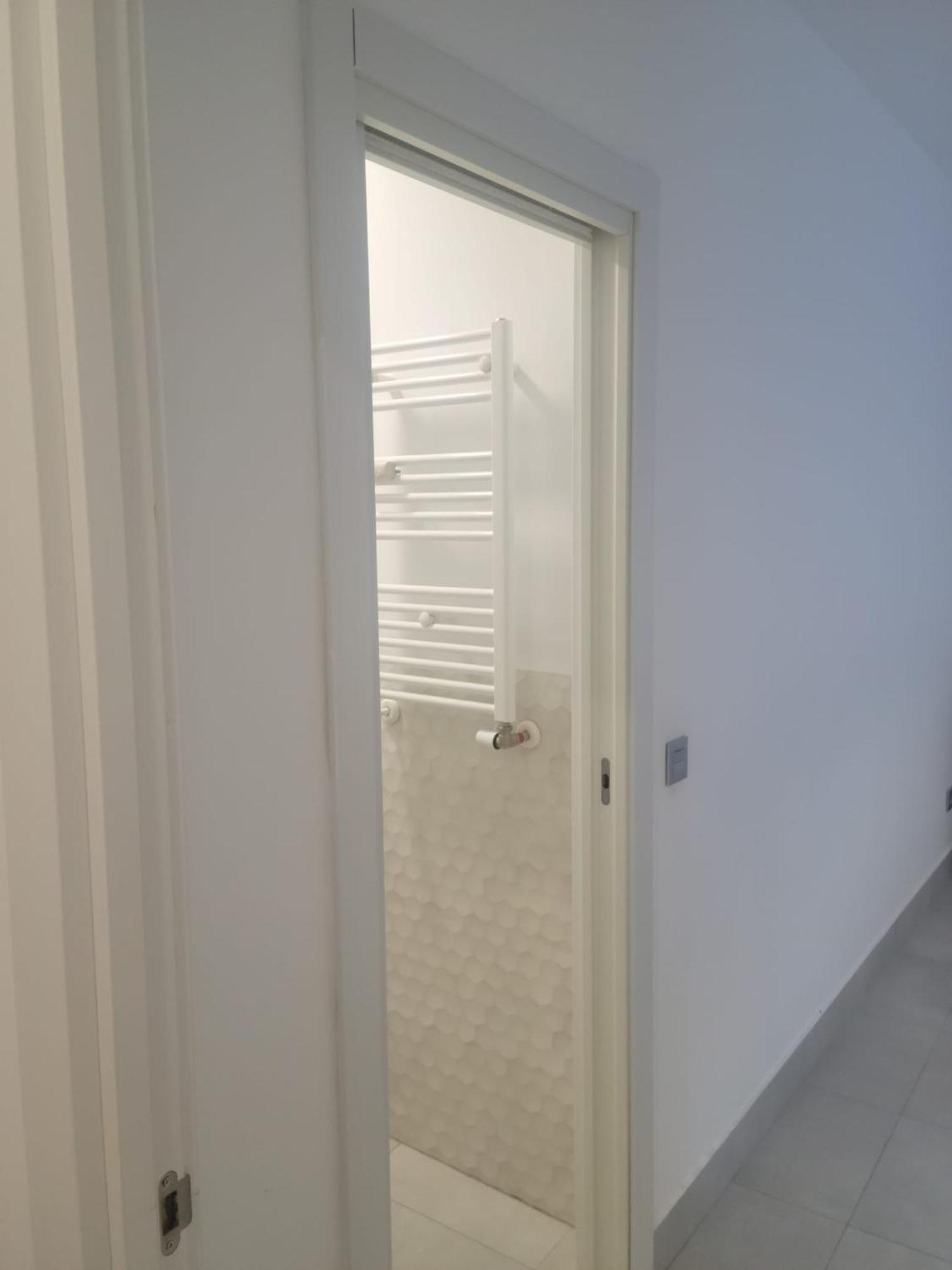 Apartment 250m Chamartin, 250m Plaza Castilla, 3 Stops Bernabeu Madrid