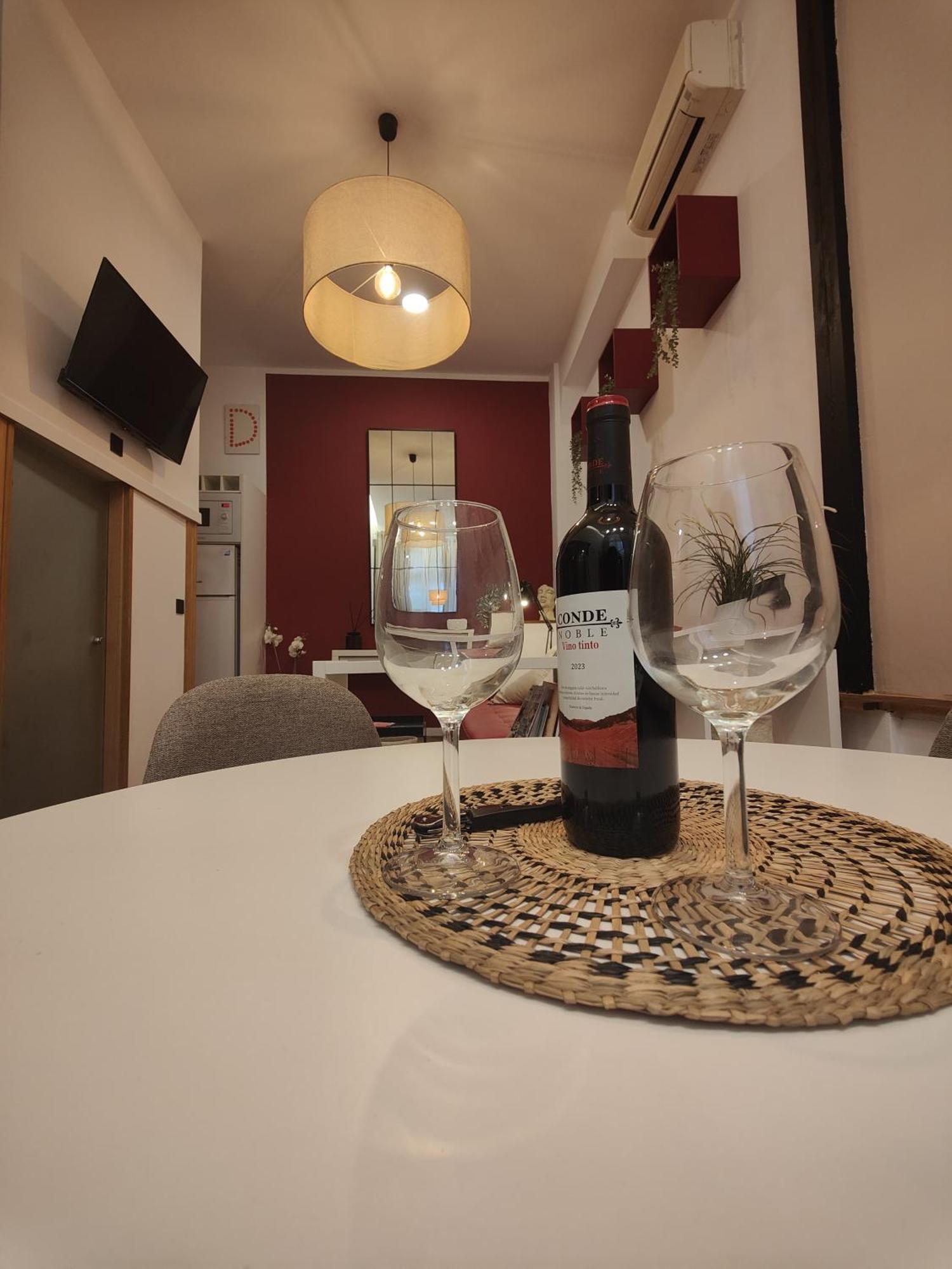 Red Loft In Apartment Madrid