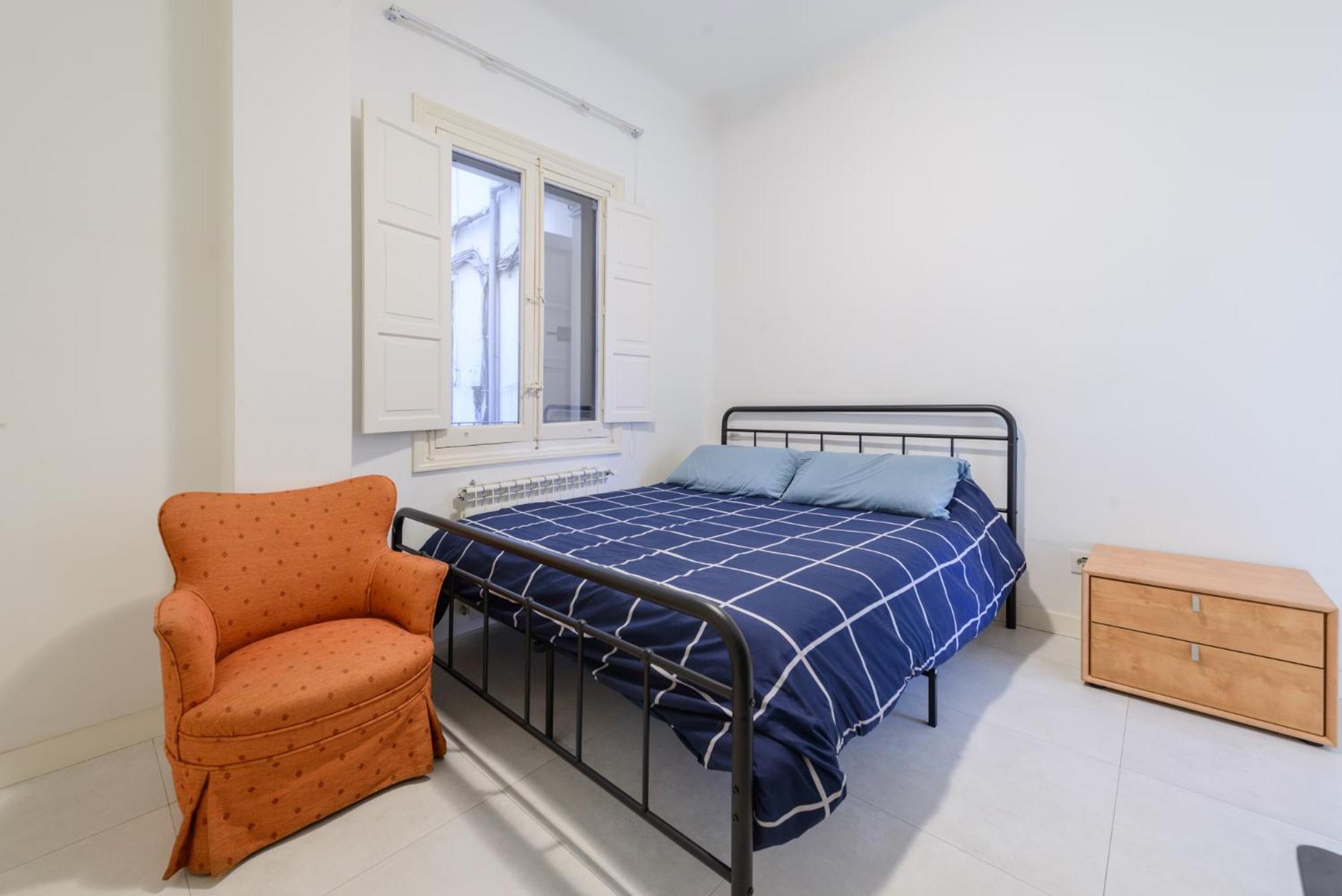 Modern In Goya With Balcony - Retiro Park Apartment Madrid