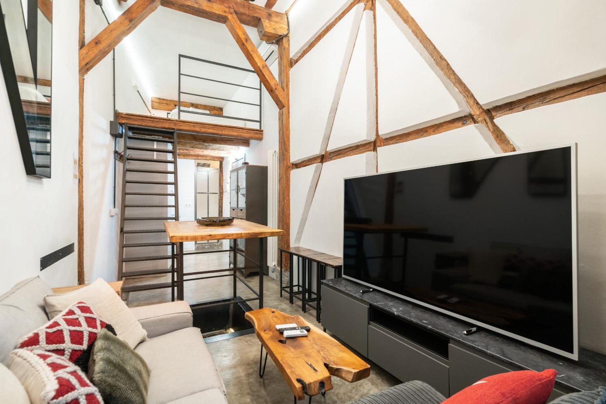 Iconic Loft Industrial En El Centro De Alquiler Temporal Apartment Madrid