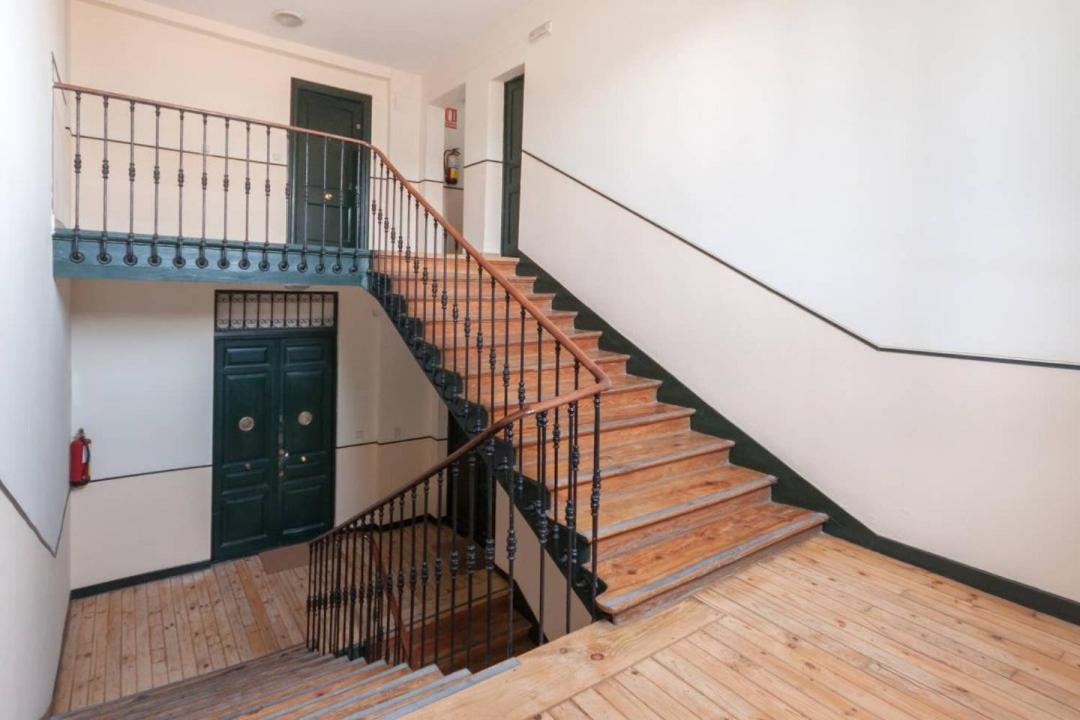 Cozy One-bedroom Penthhouse La Latina Apartment *