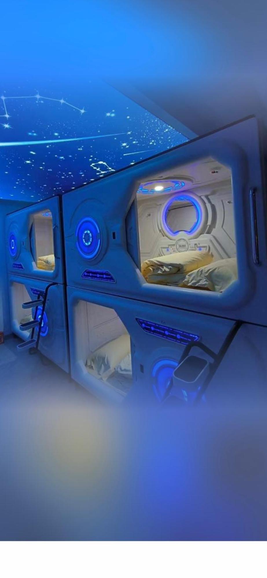 Capsule hotel Min Capsules *
