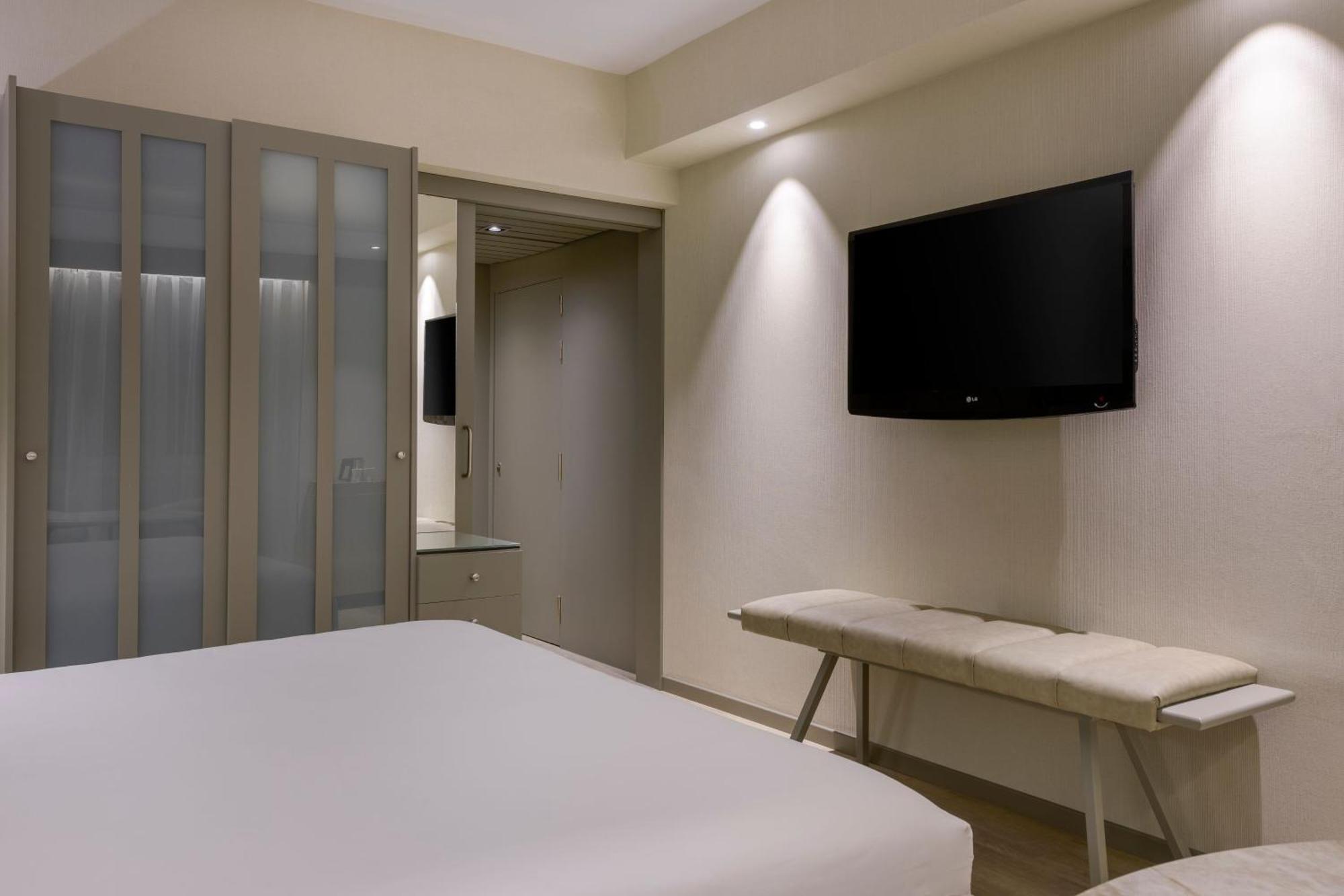 Ac Carlton By Marriott 4* Madri