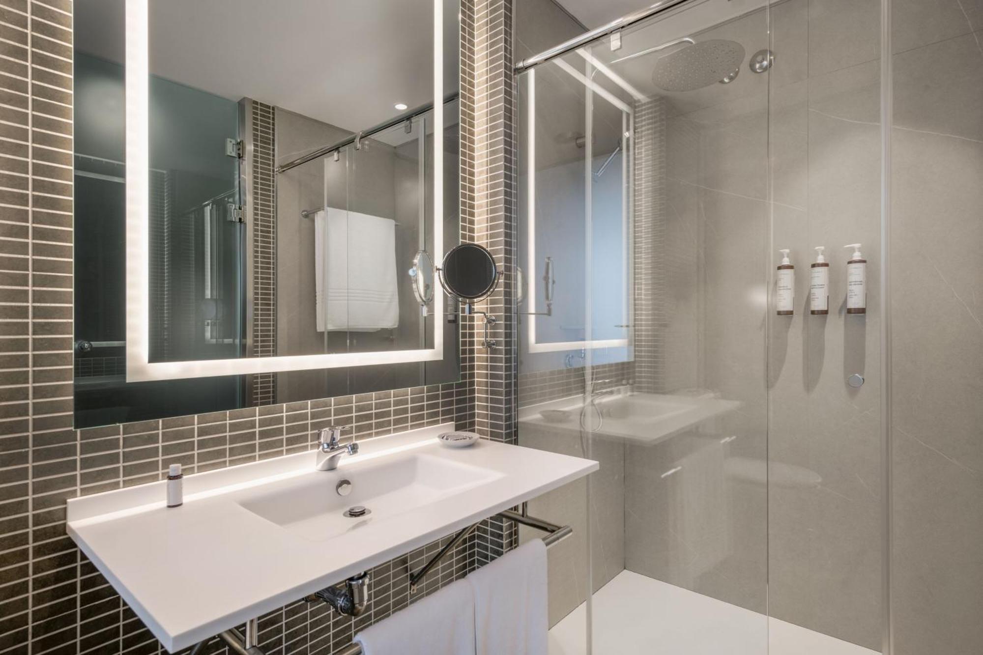 Hotel Ac Recoletos By Marriott 4*