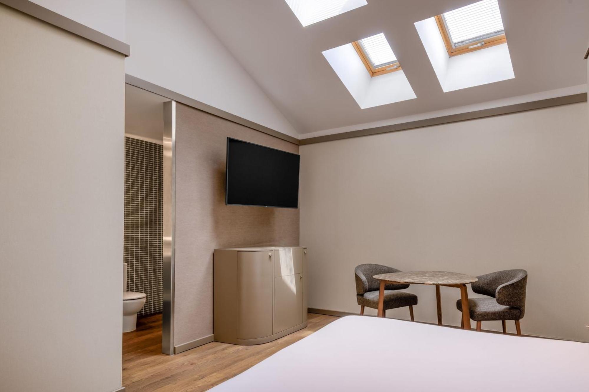 Hotel Ac Recoletos By Marriott Madrid