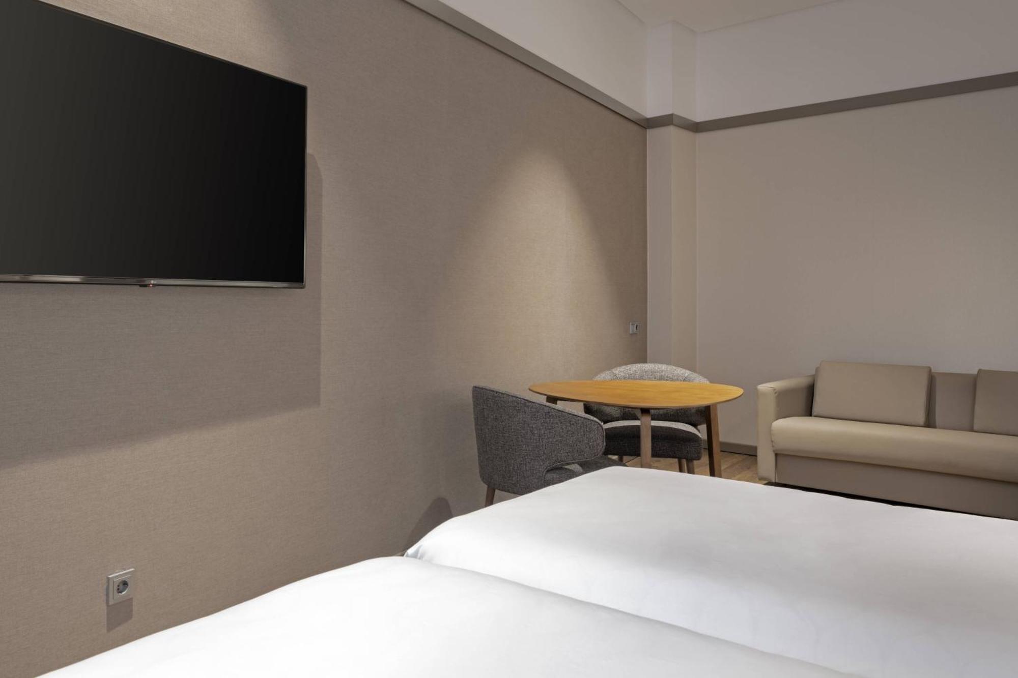 Ac Recoletos By Marriott Madrid