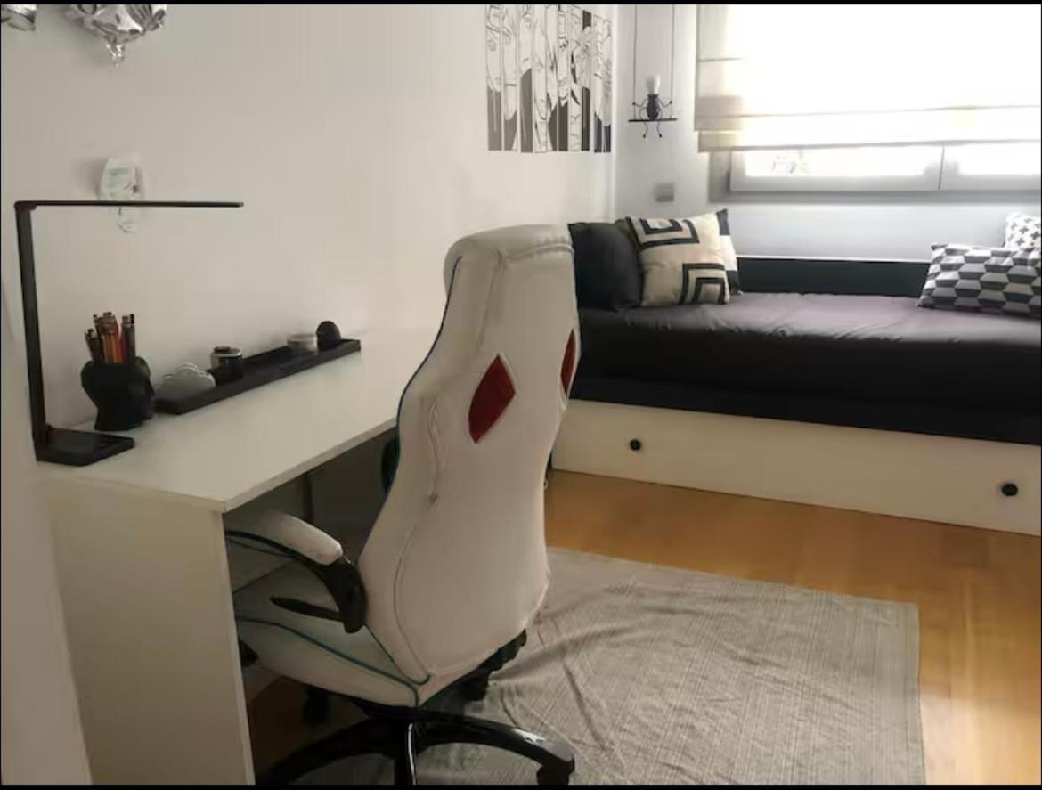 Con Bano Privado * Madrid