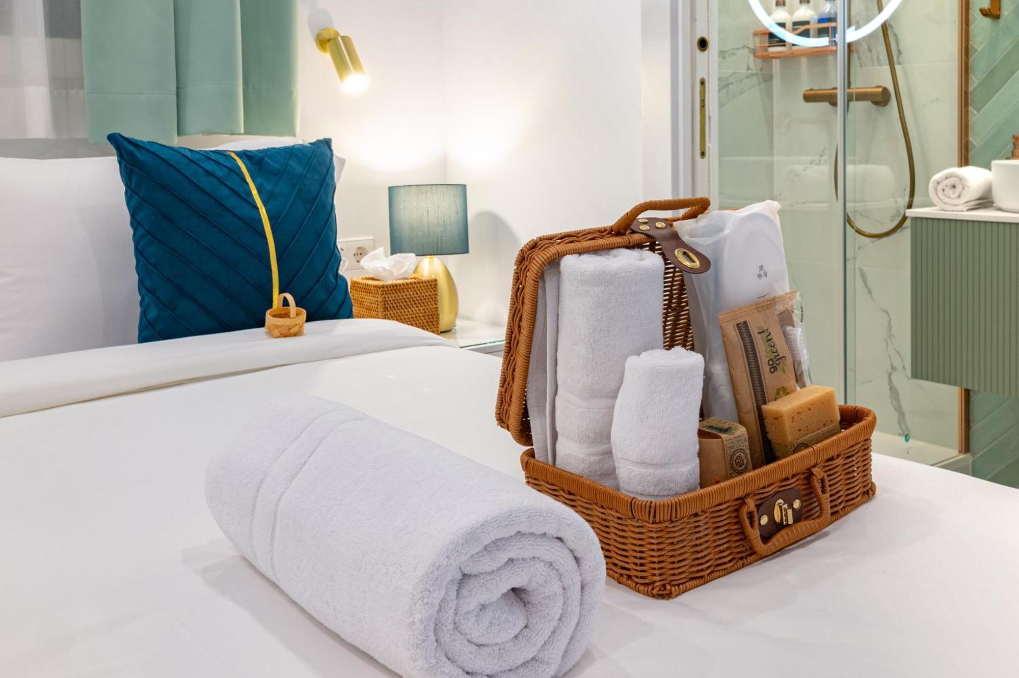 Apartment Rest In The Heart Of Madrid