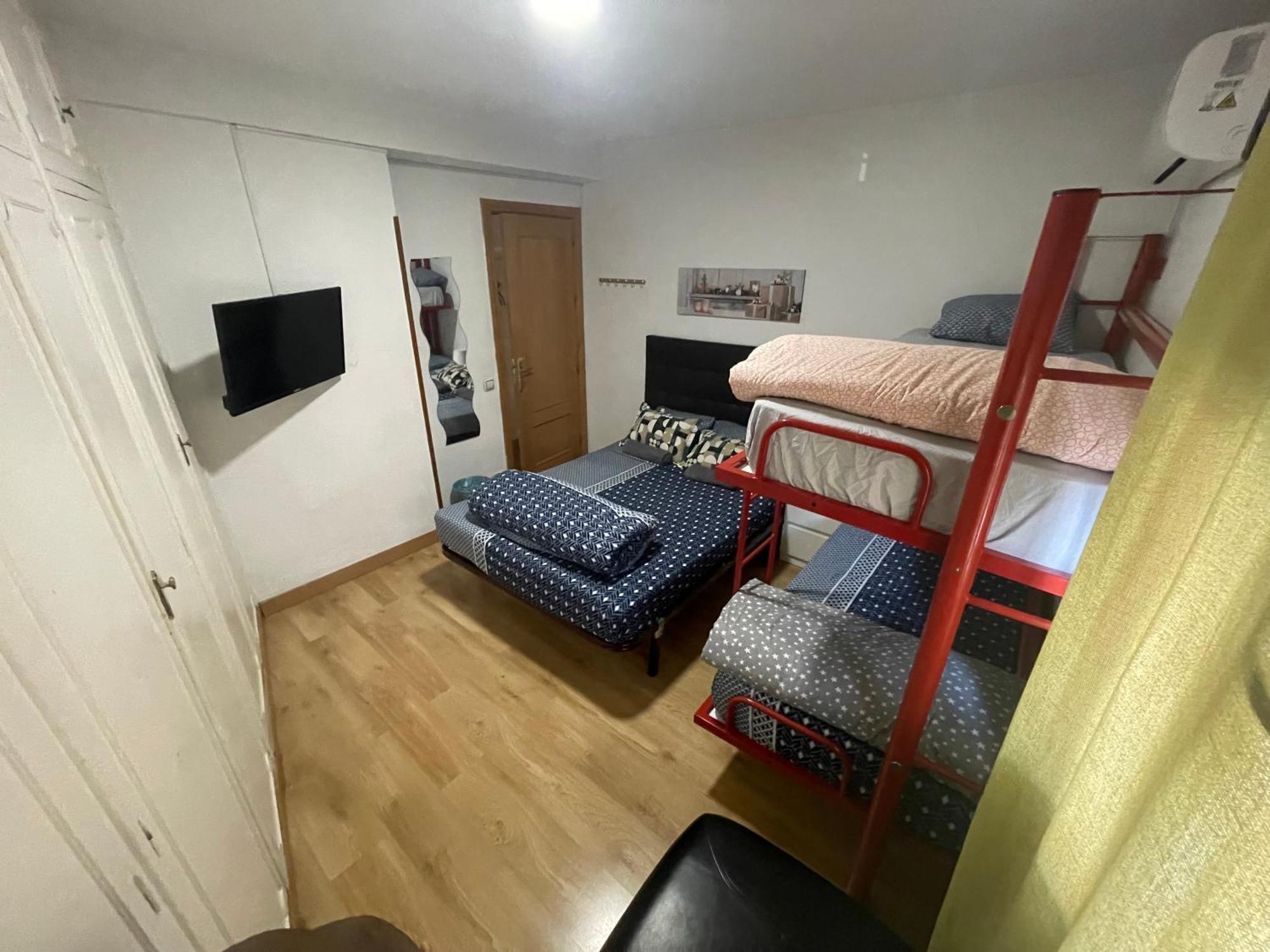 Piso Entero En Calle Contraviesa Apartamento Madri