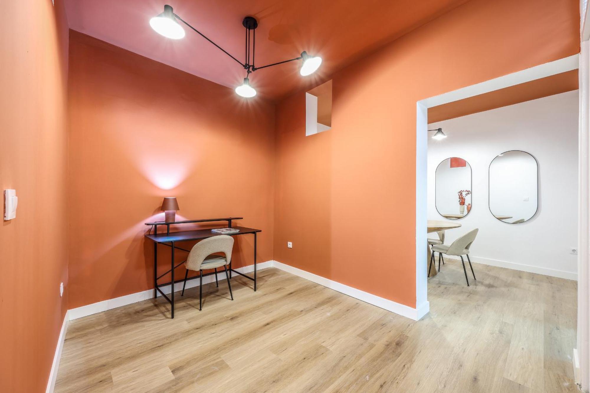 Apartamento De Diseno Gran Via -no Ascensor- *