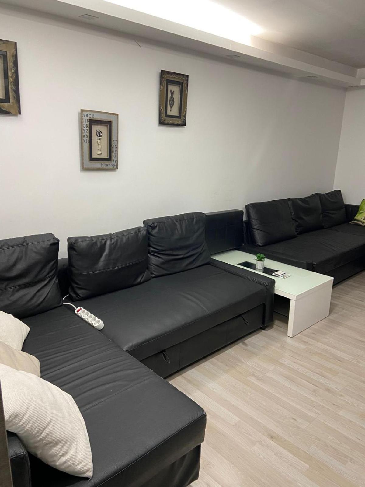 Privadas Calle Riojanos Apartment Madrid