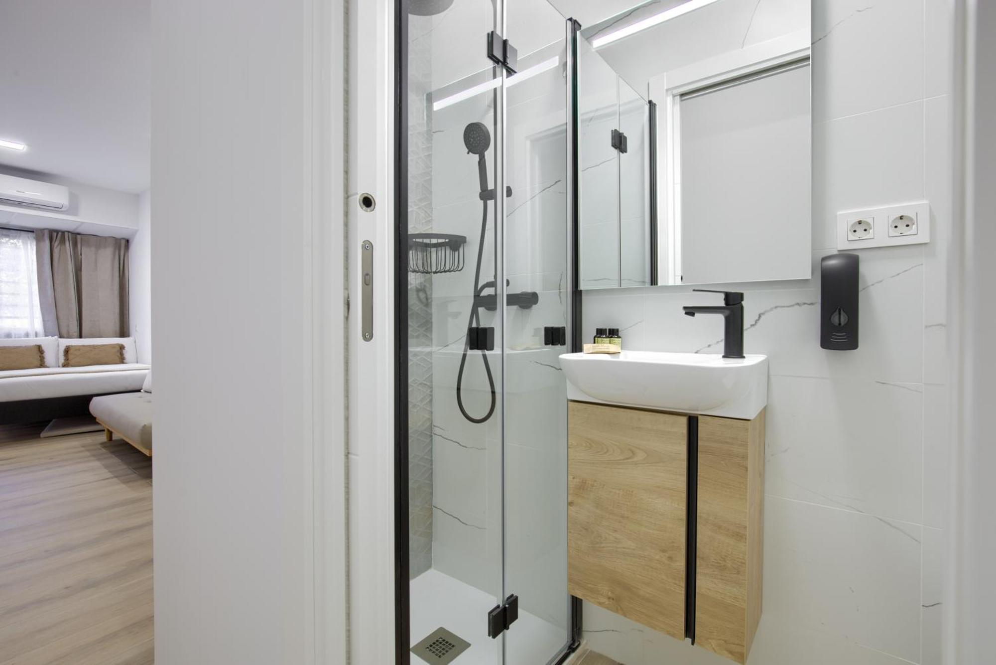 Apartment Dobo Homes Sf6 Madrid