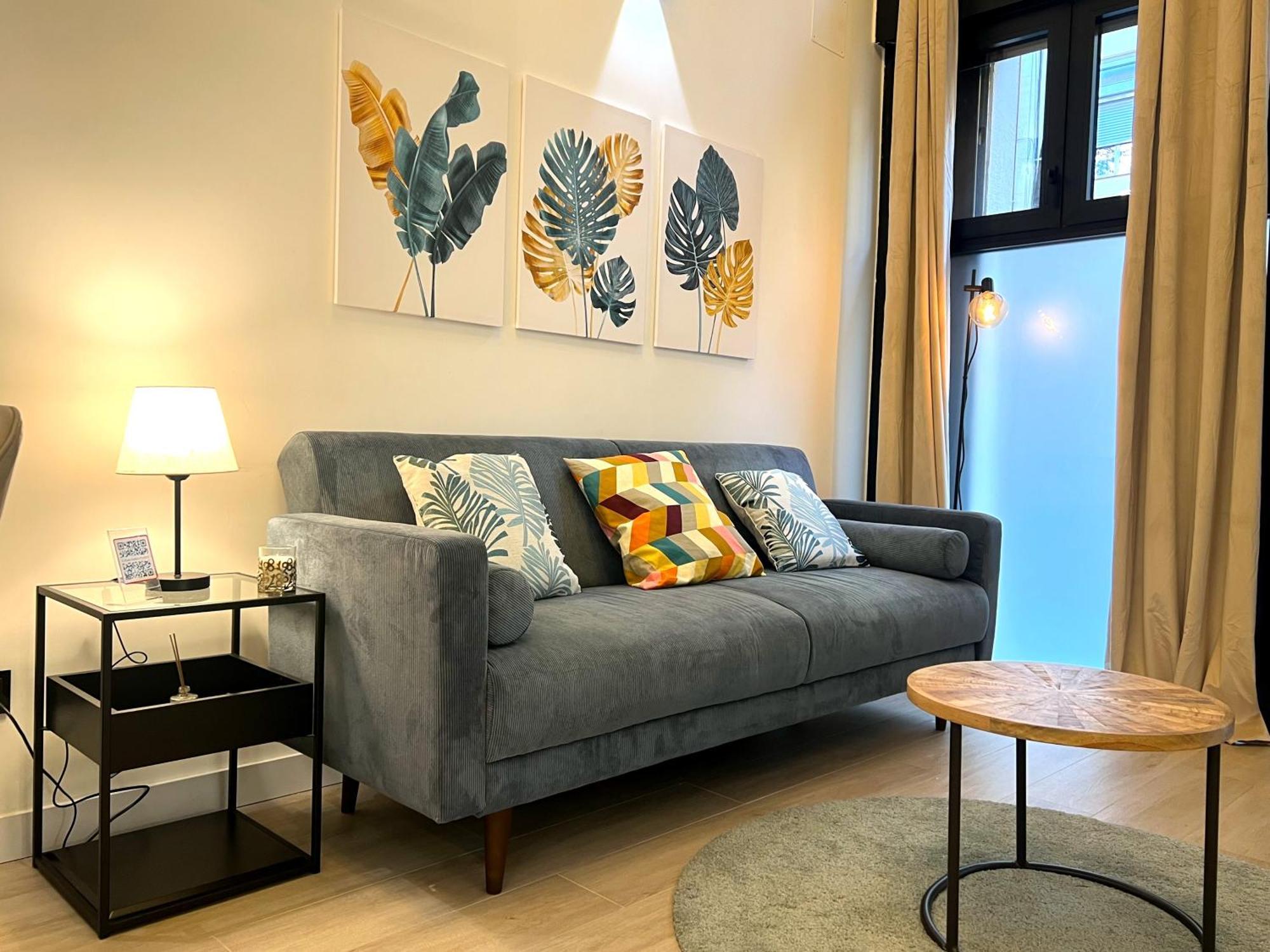 Duplex Moderno Y Acogedor Junto A Atocha Madri